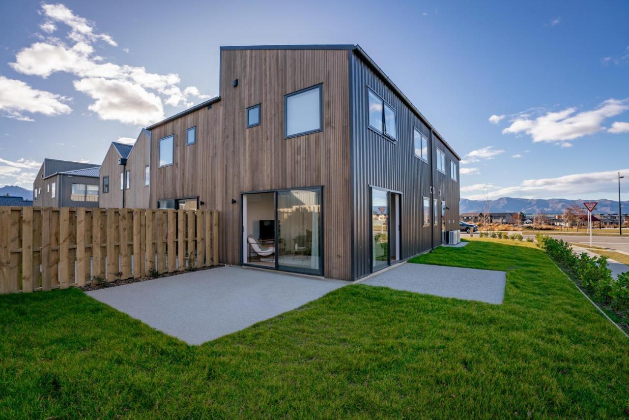 Wanaka Wonder - Wanaka Holiday Home Exterior photo